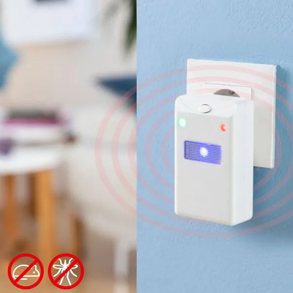 Prise Répulsif Insectes & Rongeurs LED
