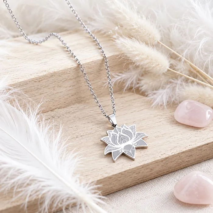 Collier Lotus "Spirit"